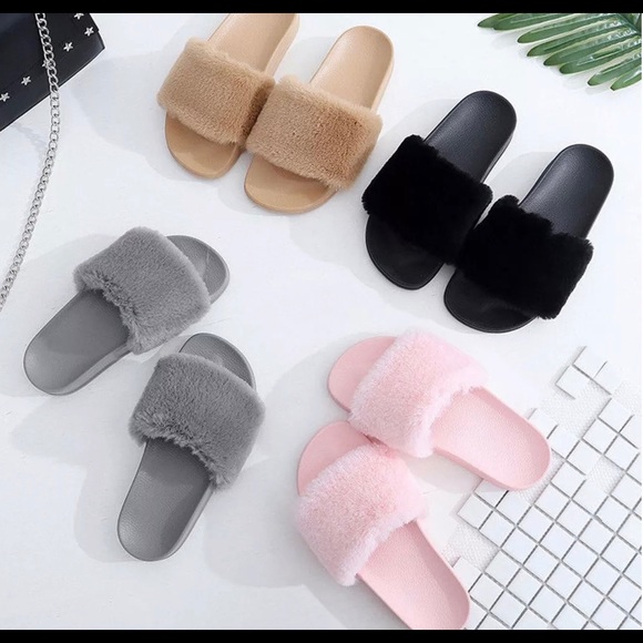 🎉HP🎉 FAUX FUR SLIPPER SLIDES- 4 COLORS✨ - Picture 3 of 6